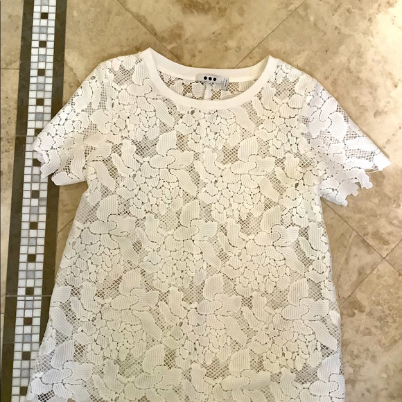 THREE DOTS WHITE LACE SHORT SLEEVE CREW NECK TOP SIZE LARGE - Picture 2 of 2